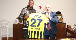 Mame Thiam gönülleri fethetmeye devam ediyor