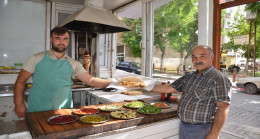 LEZZETİN TEK ADRESİ BİRECİKTE ŞEVKET ŞAHİN DÖNER KEBAP KAVURMA