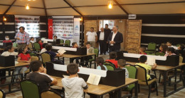 BAŞKAN KUŞ, ÖĞRENCİLERİ YALNIZ BIRAKMIYOR