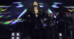 Bu büyük konser için çok heyecanlı olan Simge
