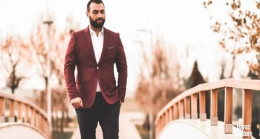 müzisyen bir ailede büyüyen Cankat Erdoğan