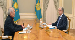 Президент принял писателя Смагула Елубая