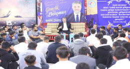 ÖNEN, GENÇLERE’ DENEYİMLERİNİ ANLATTI
