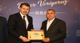 STS TEKSTİL YÖNETİM KURULU BAŞKANI  MUSTAFA  SALİK`E BAŞARI ÖDÜLÜ