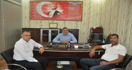 MHP`DEN BİRECİK YEREL EYLEM GRUBU DERNEĞİ YÖNETİM KURULU BAŞKANI BURHAN KAYA `YA ZİYARET