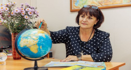“Birleşik Rusya” ülke çapındaki Öğretmenler Günü’nü kutladı