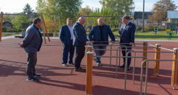 Школы, учебные центры, парки: «Единая Россия» проконтролировала качество работ на объектах народной программы в регионах