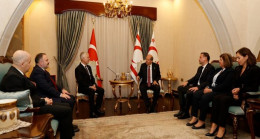 Cumhurbaşkanı Ersin Tatar Türk Rekabet Kurulu Başkanı ve yönetim kurulu ile KKTC Rekabet Kurulu Başkanı ve yönetim kurulu üyelerini kabul etti