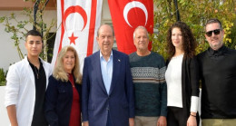 Cumhurbaşkanı Ersin Tatar, şehit ailelerini ziyaret etti