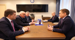 Vladimir Yakushev, Kostroma bölgesindeki Birleşik Rusya’nın 2025 yılı görevlerini bölge yönetimi ve parti şubesiyle görüştü