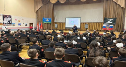 Birleşik Rusya Moskova’daki Okul Çocuklarına Cesaret Dersleri Verdi