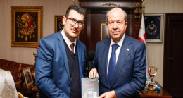 Cumhurbaşkanı Ersin Tatar’a kitap takdim edildi