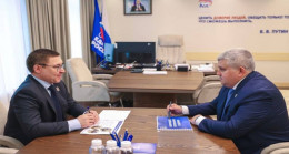Vladimir Yakushev ve Novgorod Oblast Valisi Vekili Alexander Dronov, bölgede 2025 seçimlerine hazırlık görevlerini görüştü