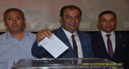 CHP BİRECİK İLÇE KONGRESİ YAPILDI! BAŞKAN HASAN KURT GÜVEN TAZELEDİ