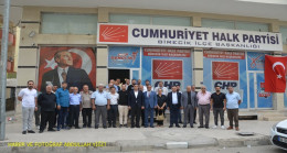 CHP ŞANLIURFA İL BAŞKANI FERHAT KARADAĞ `DAN CHP BİRECİK İLÇE BAŞKANI HASAN KURT `A HAYIRLI OLSUN ZİYARETİ