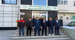 AĞRI TARIM VE ORMAN İL MÜDÜRÜ MEHMET HÜSEYİNOĞLU`NDAN AĞRI İLİ DAMIZLIK KOYUN KEÇİ YETİŞTİRİCİLERİ BİRLİĞİ BAŞKANI MEHMET NURİ SAMANCI`YA ZİYARET