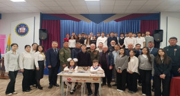 «Единая Россия» установила Парту Героя в школе Элисты