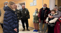 «Единая Россия» передала гуманитарную помощь эвакуированным жителям Северска (ДНР)