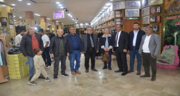 CHP BİRECİK İLÇE BAŞKANI HASAN KURT, KADIN KOLLARI VE YÖNETİM KURULUNDAN ESNAF ZİYARETİ