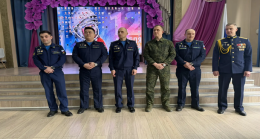 «Единая Россия» организовала встречу школьников Читы с военнослужащими истребительного авиаполка