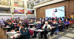“Zafer Diktesi” – ortak bir anı ve miras: Roscosmos kozmonotları, Uluslararası Uzay İstasyonu’ndan Birleşik Rusya katılımcılarını selamladı