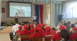 В Волжском Волгоградской области «Единая Россия» открыла Парту Героя в честь добровольца СВО