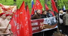 В Ставропольском крае единороссы подняли Георгиевскую ленту на вершину в 1400 метров