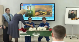 «Единая Россия» открыла Парту Героя в Ясиноватой (ДНР) в память о военной лётчице