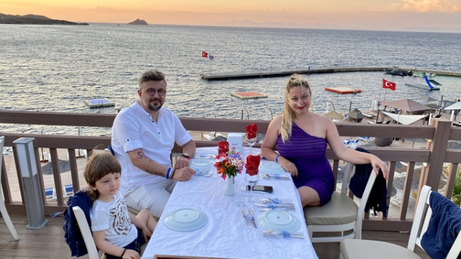 BODRUM’DA AŞK TAZELİYORLAR