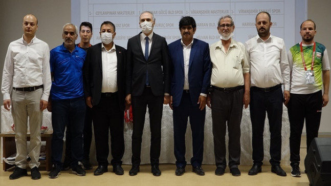 BAŞKAN KUŞ, ŞAMPİYON TAKIMLA BİR ARAYA GELDİ