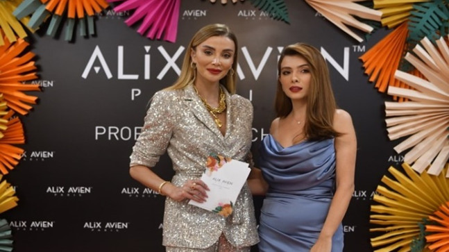 Alix Avien Paris’den Unutulmaz Gece