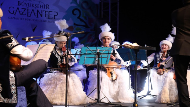 KAZAKİSTAN RÜZGARI ESTİ
