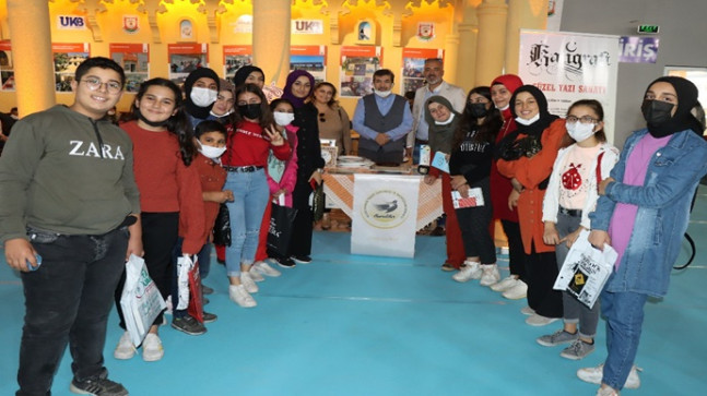 KİTAP FUARINA YOĞUN İLGİ