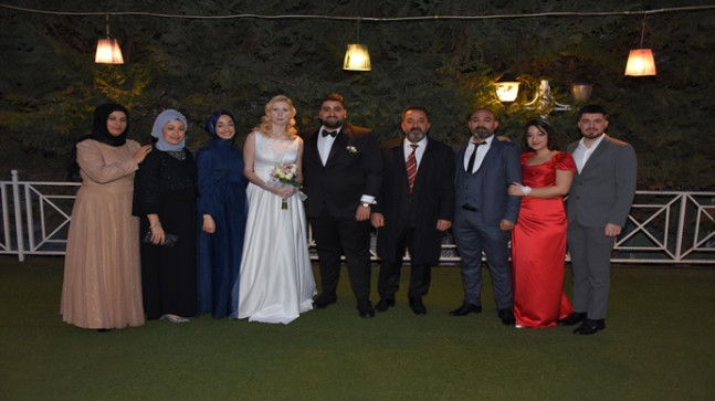 İSTANBUL`DA YILIN DÜĞÜNÜ