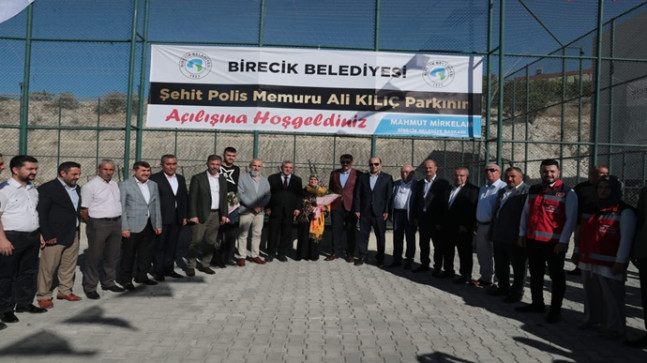 BAŞKAN BEYAZGÜL, BİRECİK’TE AÇILIŞ TÖRENİ VE TRİPORTÖR DAĞITIM TÖRENİNE KATILDI