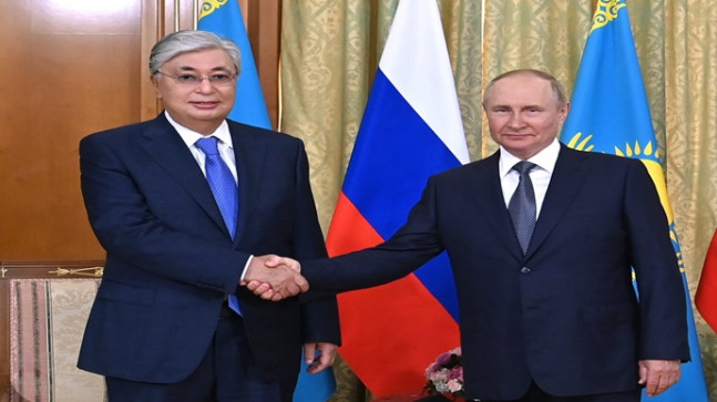 Мемлекет басшысы Ресей Президентімен кездесті