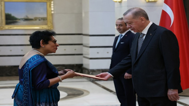 Sri Lanka büyükelçisinden güven mektubu