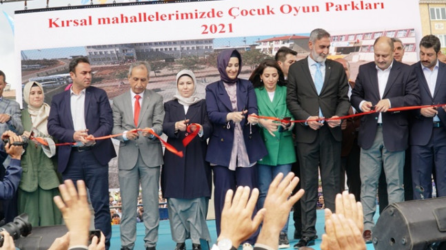 SİVEREK’TE BİNLERCE KİŞİ “TÜRKİYE YÜZYILI” İÇİN TEK YÜREK OLDU