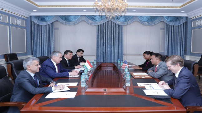 Meeting of Foreign Minister with US Ambassador