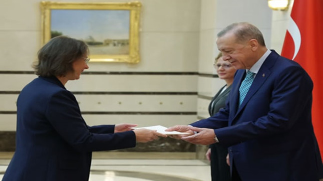 Fransa büyükelçisinden güven mektubu