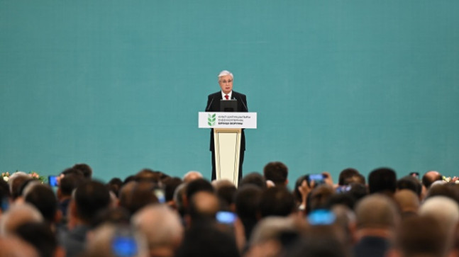 Devlet Başkanı Kassym-Jomart Tokayev tarım işçileri için düzenlenen ilk foruma katıldı
