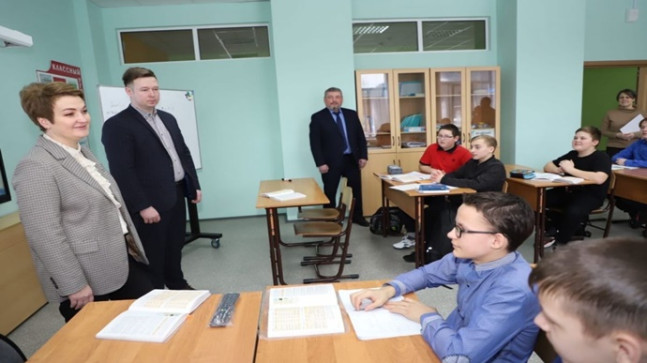 Arkhangelsk bölgesinde Birleşik Rusya’nın desteğiyle 2025 yılında 26 okul elden geçirilecek