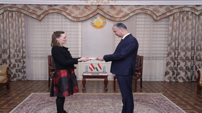 Presentation of the copy of the Credentials of the Ambassador of Austria