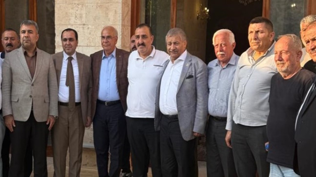 MİLLETVEKİLİ PINARBAŞI VE BELEDİYE BAŞKANI BEGİT`TEN HAYIRSEVER İŞ ADAMI AKİF ÇOBANOĞLU`NA ZİYARET
