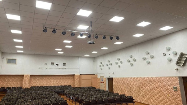 По партпроекту «Культура малой Родины» обновили зрительный зал в ДК в деревне Кожиль в Удмуртии
