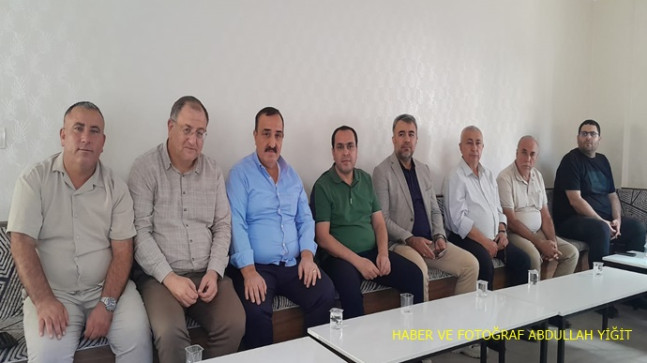 PROTOKOL`DAN ÜNLÜ İŞ ADAMI AKİF ÇOBANOĞLU`NA TAZİYE ZİYARETİ
