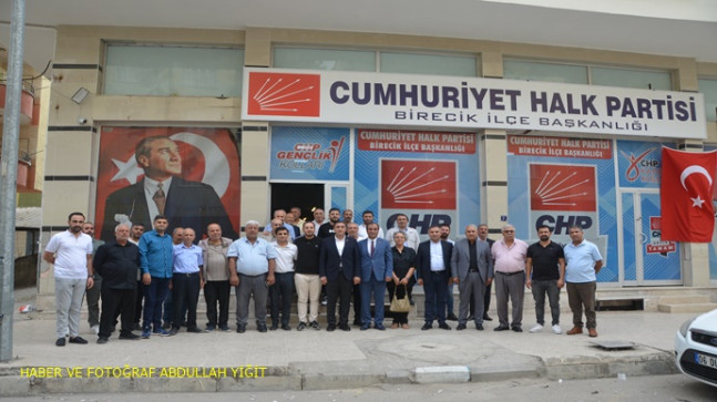 CHP ŞANLIURFA İL BAŞKANI FERHAT KARADAĞ `DAN CHP BİRECİK İLÇE BAŞKANI HASAN KURT `A HAYIRLI OLSUN ZİYARETİ