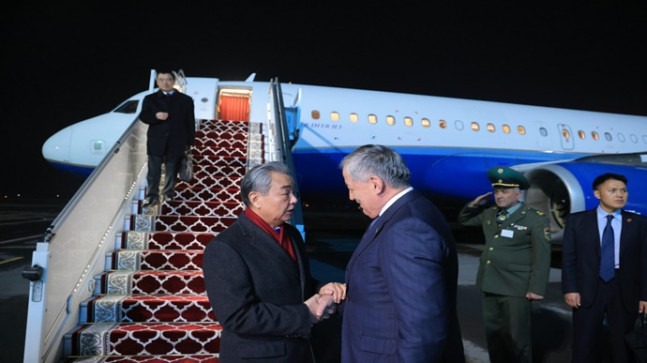 China’s Foreign Minister arrived in Dushanbe