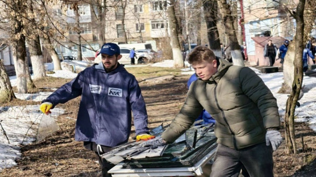 «Единая Россия» и МГЕР помогают пострадавшим в результате ракетного удара жителям Брянска