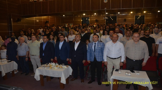 BİRECİK’TE ÖĞRETMENLER KOROSU VE ORKESTRASINDAN MUHTEŞEM TÜRK HALK MÜZİĞİ GECESİ